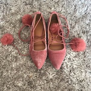 Yoki Pointy Pink Velvet Flats size 7.5